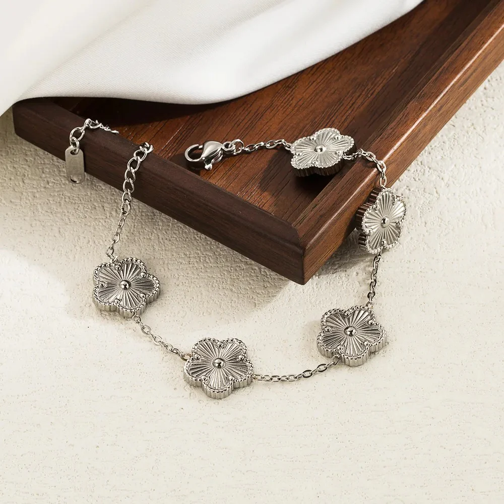 Clover Bracelet