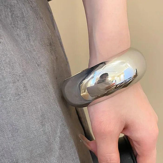 Metal Medium Bangles Bracelet