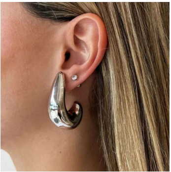 Fashion C Earrings Set